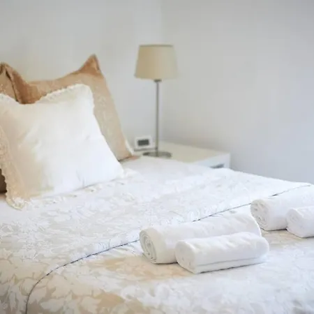 Central Holiday Home *