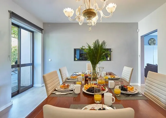 公寓 Central Holiday Home 卡斯凯什