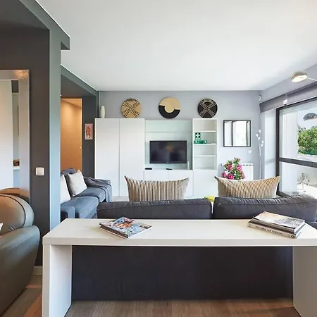 Appartement Central Holiday Home