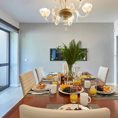 Apartment Central Holiday Home Cascais