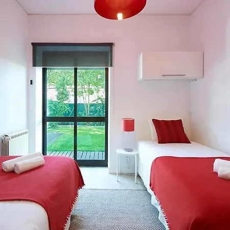 Central Holiday Home Apartment