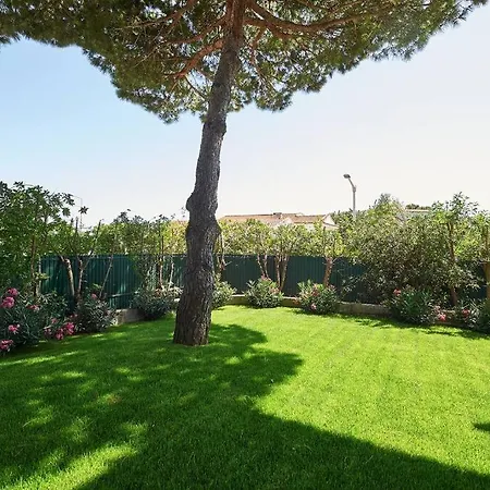 Appartement Central Holiday Home *