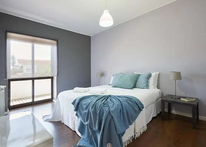 Central Holiday Home Апартаменты