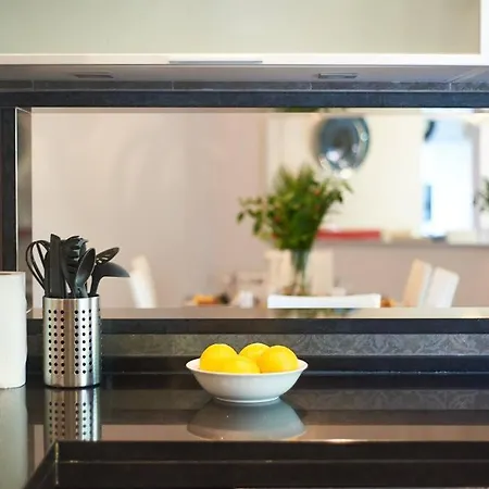 Apartamento Central Holiday Home